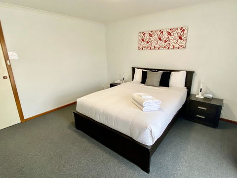 Sevens Avenue Guest House - Tourism Townsville 1