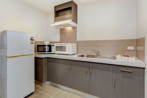 Seymours On Lydiard - Tourism Townsville 3