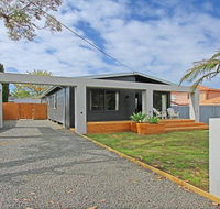 Shady Palms - modern beach house with studio - Tourism Townsville