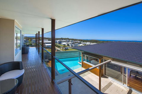 Shambhala At Sapphire Beach - Tourism Townsville 0