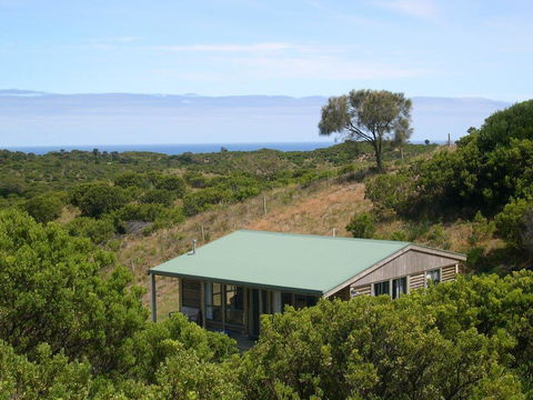 Shearwater Cottages - Tourism Townsville 0