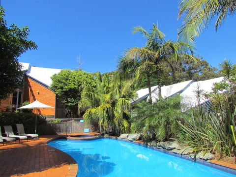 Shelly Beach Resort - Tourism Townsville 0