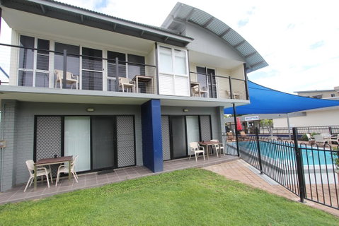 Shoredrive Motel - Tourism Townsville 1