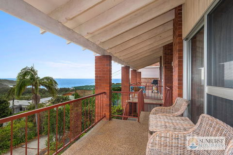 Siesta By The Sea - Tourism Townsville 1