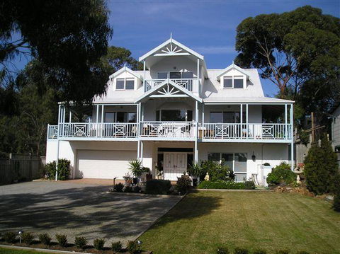 Silver Waters Bed & Breakfast - Tourism Townsville 0