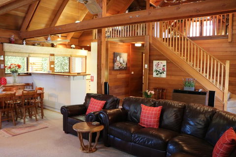 Silverpoint Accommodation - Tourism Townsville 2