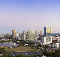 Sky Broadwater Apartments - Tourism Townsville