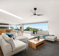 Skyluxe Luxury Retreat with water views and deluxe interior from every room - Tourism Townsville