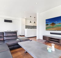 Smart apartment in elegant suburb close to city - Tourism Townsville