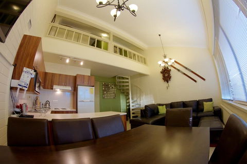 Snow Ski Apartments 32 - Tourism Townsville 1