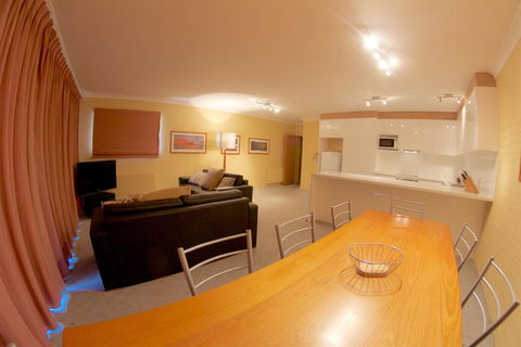 Snow Ski Apartments 36 - Tourism Townsville 0