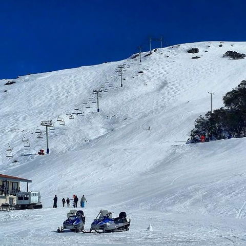 Snow Ski Apartments 37 - Tourism Townsville 3