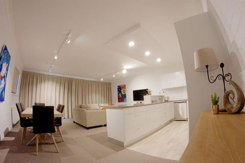 Snow Ski Apartments 39 - Tourism Townsville 0
