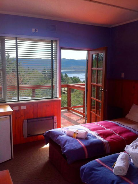 Snowview Units - Tourism Townsville 3