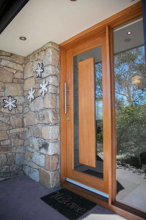 Snowy Mountains Townhouse - Tourism Townsville 3