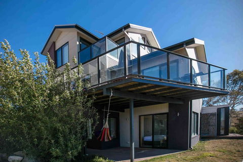 Snowy Mountains Townhouse - Tourism Townsville 1