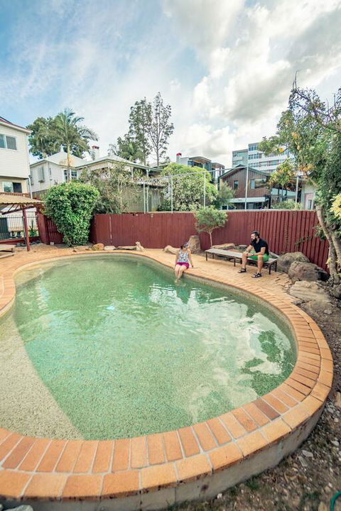 Somewhere To Stay Backpackers - Tourism Townsville 3