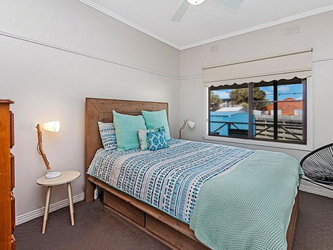 Southern Tides - Tourism Townsville 0
