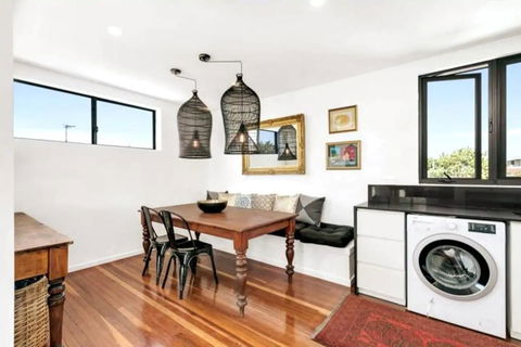 Spacious 2 Bedroom Townhouse In Southport - Tourism Townsville 2