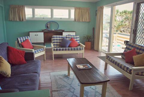 SPARKLING WATERS, UNIT 1 - Tourism Townsville 1