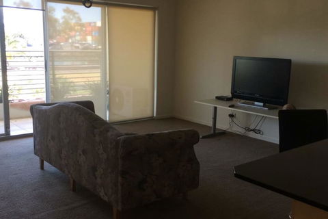 Spectacular River Views In Fabulous Footscray. - Tourism Townsville 2
