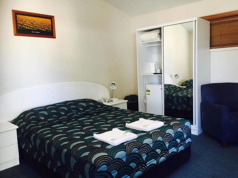 Springsure Overlander Motel - Tourism Townsville 2