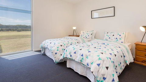 ST ANDREWS BEACH APARTMENT 4.01 - Tourism Townsville 3