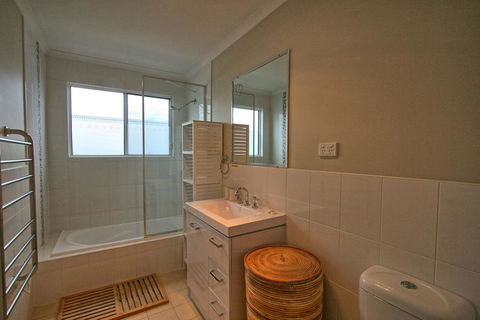 St Helena's 5 Twynam Street, Jindabyne NSW 2627 - Tourism Townsville 3