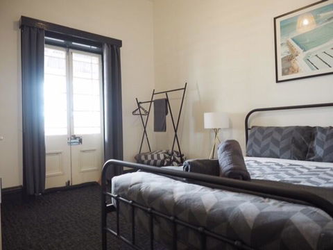 Star Of The West Hotel - Tourism Townsville 3