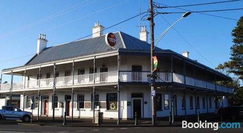 Star Of The West Hotel - Tourism Townsville 0