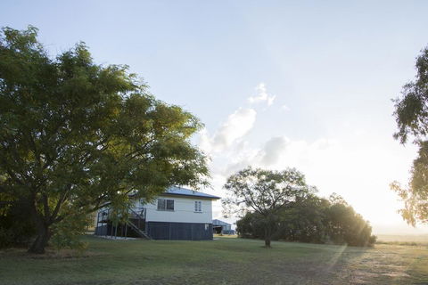 Stockton Rise Country Retreats - Tourism Townsville 3