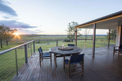 Stockton Rise Country Retreats - Tourism Townsville 2