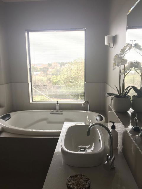 StoneTryst Spa Villas - Tourism Townsville 1