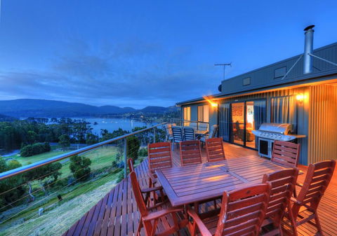 Storm Bay B&B - Tourism Townsville 0