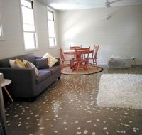 Stranded Nowhere to Stay Sanitised Apartment Sleeps 4 Netflix Wifi Pool - Tourism Townsville