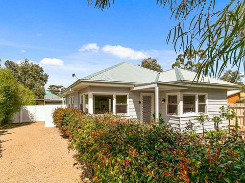 Strathallan - Tourism Townsville 0