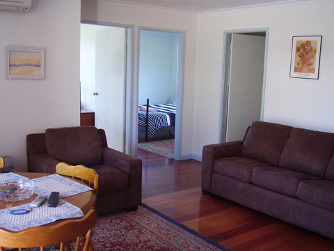 Strathmore Lodge - Tourism Townsville 1