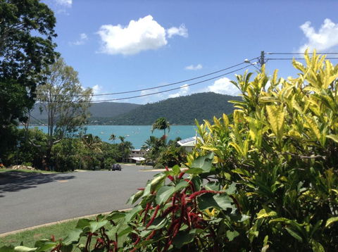 Studio Apartment With Seaview - Tourism Townsville 1