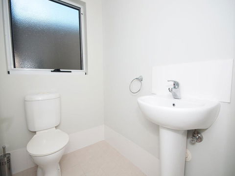 Stunning Holiday Townhouse - Tourism Townsville 2
