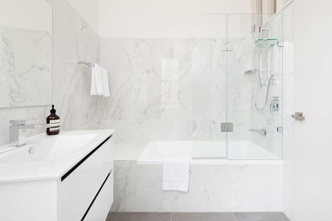 STUNNING SYDNEY HOME 3 - Tourism Townsville 3