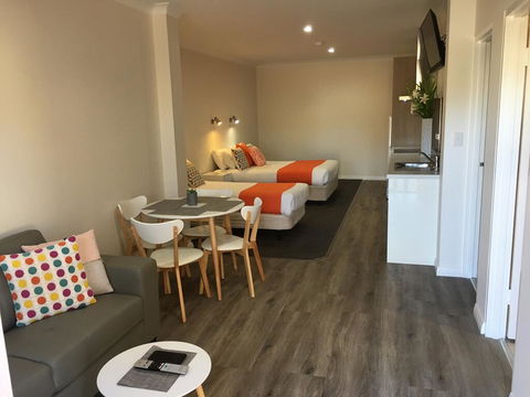 Sturt Motel - Tourism Townsville 0