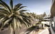 Stylish Island Getaway - BEACHFRONT APARTMENT - thumb 2