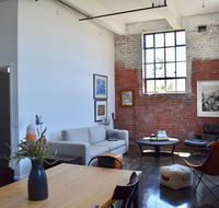 Stylish Warehouse Conversion In The Heart of Fitzroy - Tourism Townsville