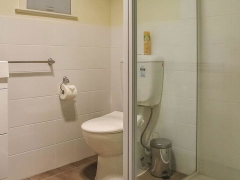Summers Inn - Tourism Townsville 1