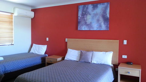 Summit Motel - Tourism Townsville 1