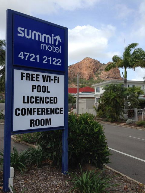 Summit Motel - Tourism Townsville 3