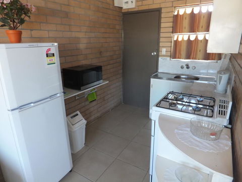 Sunrise Units - Tourism Townsville 3
