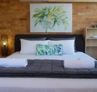 Sunseeker Motel - Tourism Townsville