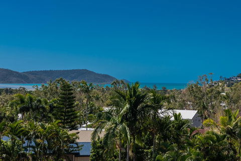 Sunset Escape - Tourism Townsville 0