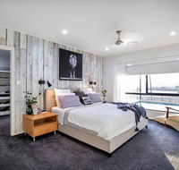 Sunset Penthouse Couples Retreat close to Airlie Beach Champagne on arrival - Tourism Townsville